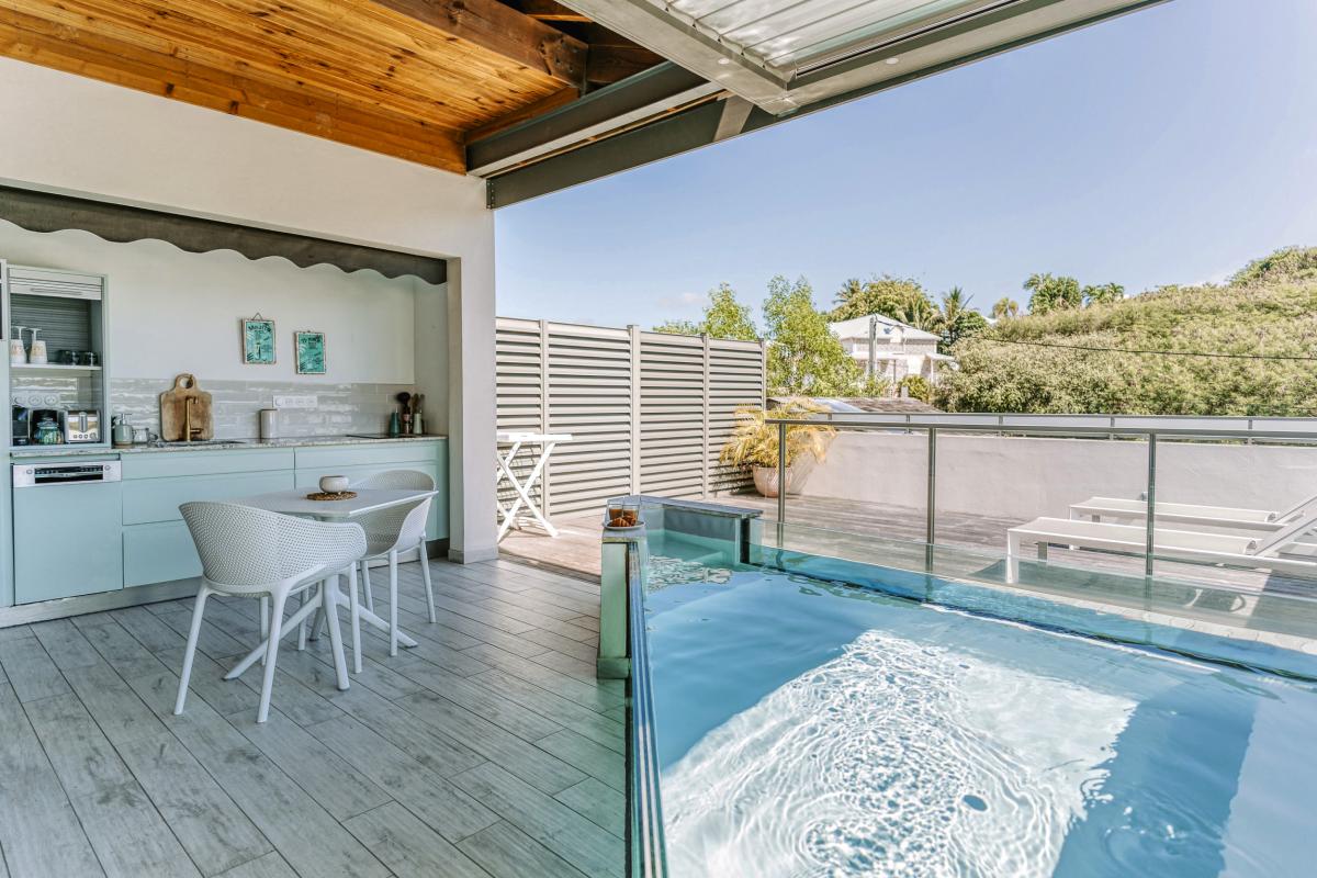 13Habitation I'SEO_A louer avec piscine privée à Ste Anne Guadeloupe_Studio Etage